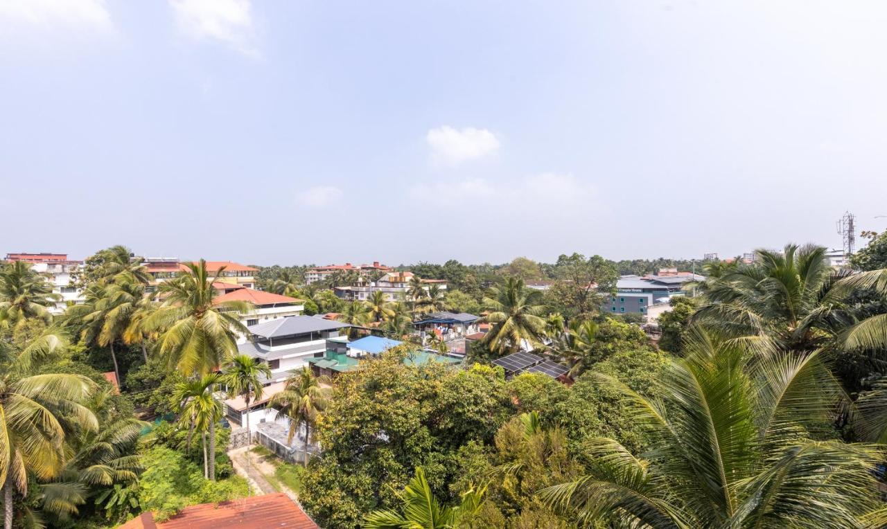 Готель Treebo Sreepathi Prayag,Guruvayur Temple Екстер'єр фото
